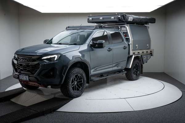 2025 Isuzu D-MAX BLADE 4X4
