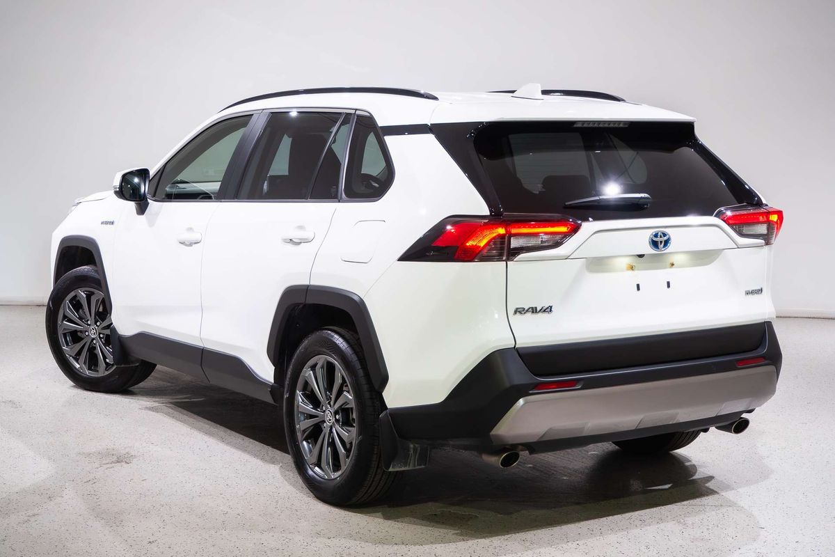 2024 Toyota RAV4 GXL AXAH54R