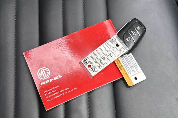 2020 MG HS Essence SAS23 thumb-22