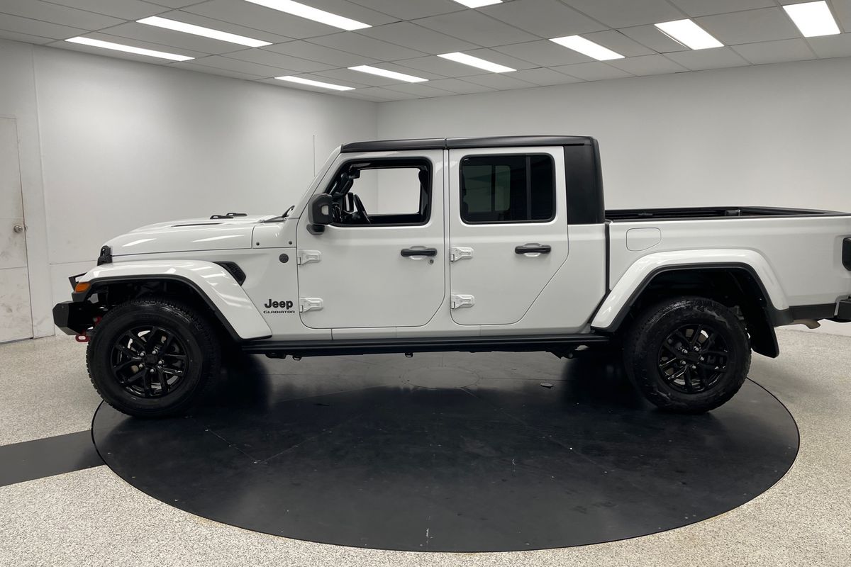 2023 Jeep Gladiator Night Eagle JT 4X4