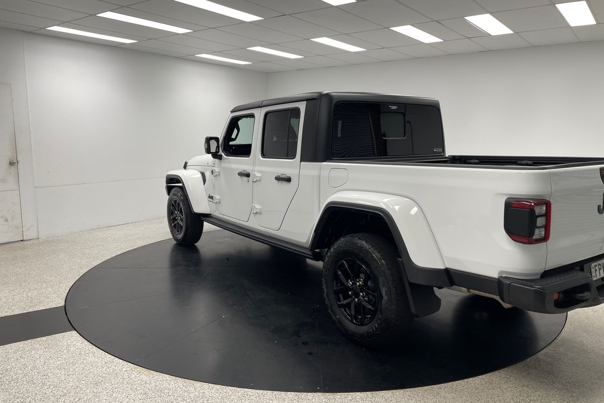 2023 Jeep Gladiator Night Eagle JT 4X4