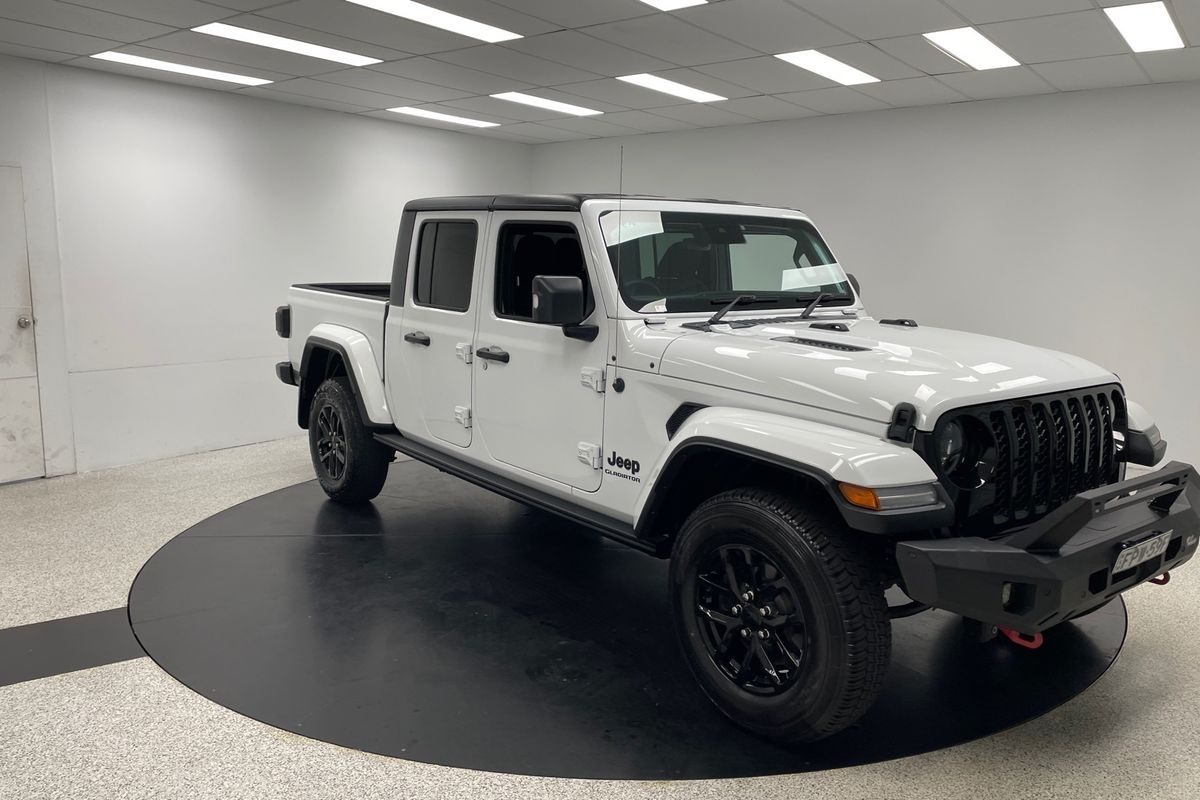 2023 Jeep Gladiator Night Eagle JT 4X4