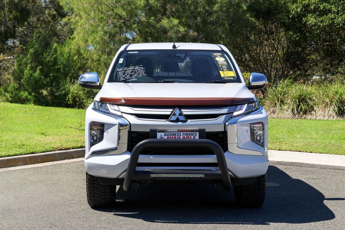2021 Mitsubishi Triton GLS MR 4X4 image 3