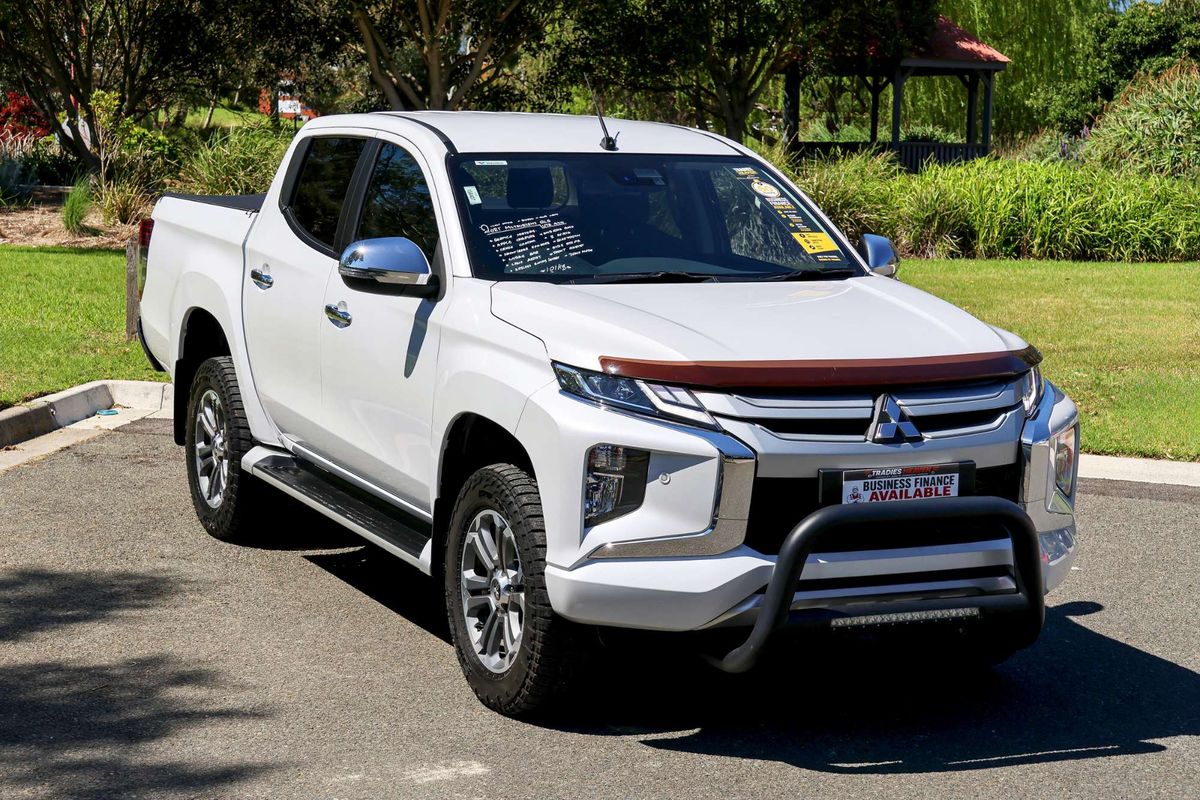 2021 Mitsubishi Triton GLS MR 4X4 image 6