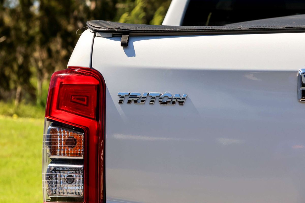 2021 Mitsubishi Triton GLS MR 4X4 image 10