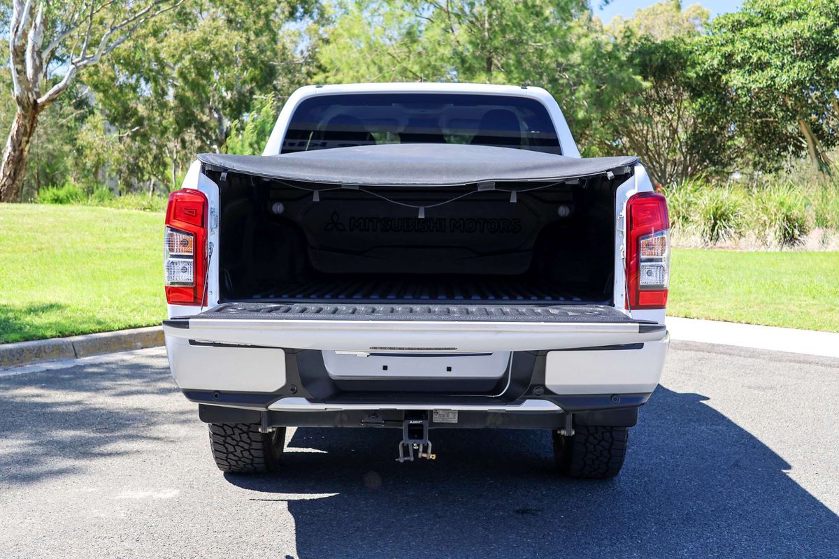 2021 Mitsubishi Triton GLS MR 4X4 image 12