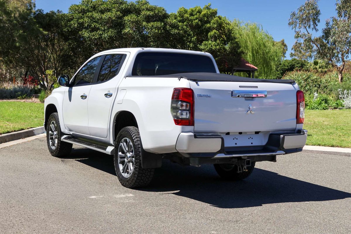 2021 Mitsubishi Triton GLS MR 4X4 image 17