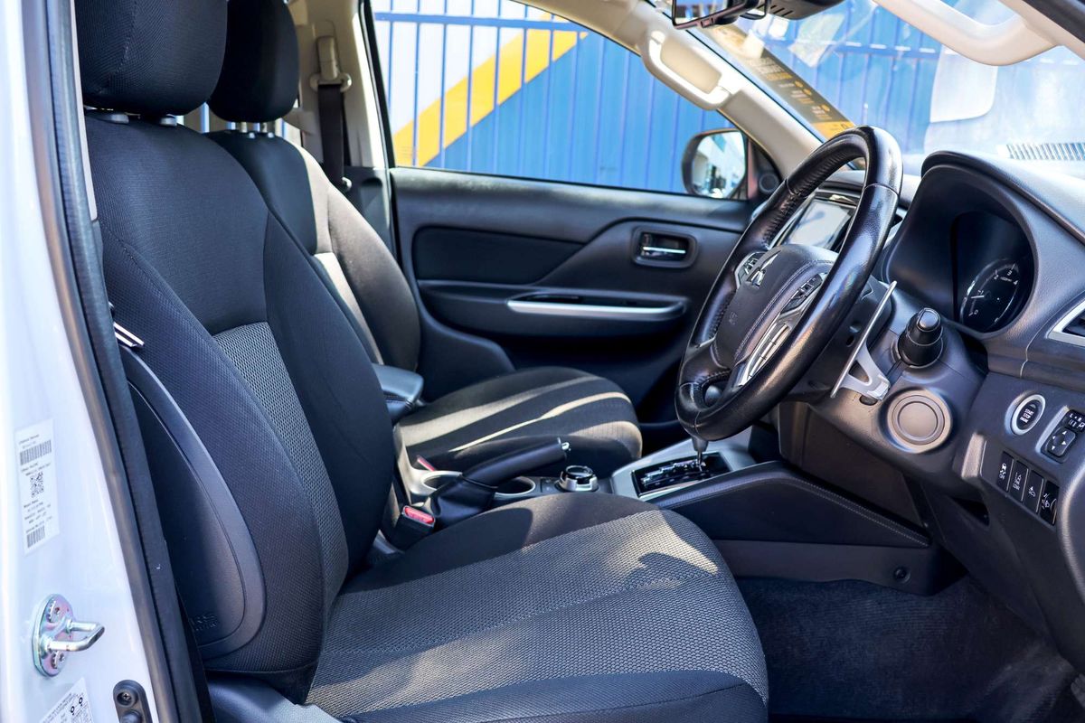 2021 Mitsubishi Triton GLS MR 4X4 image 32