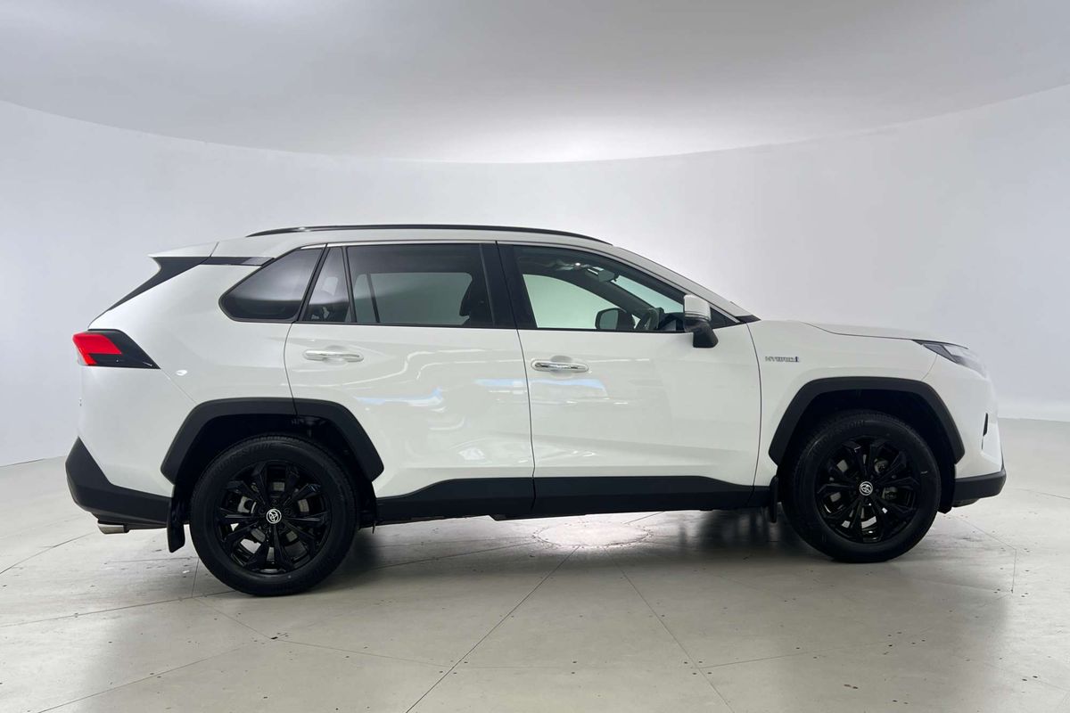 2024 Toyota RAV4 Cruiser AXAH54R