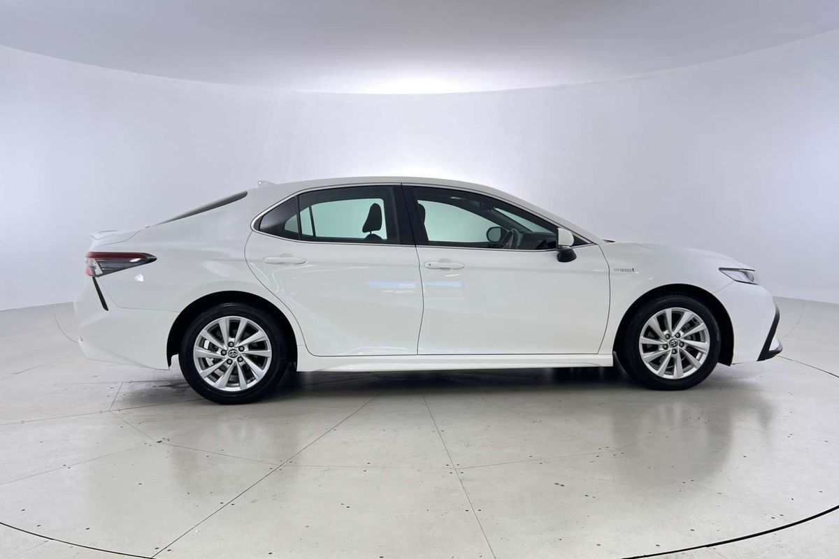 2021 Toyota Camry Ascent Sport AXVH70R