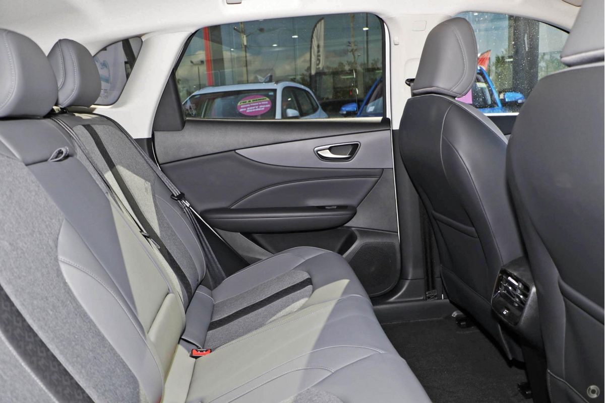 2026 MG MGS5 EV Essence 49 ZS3EM