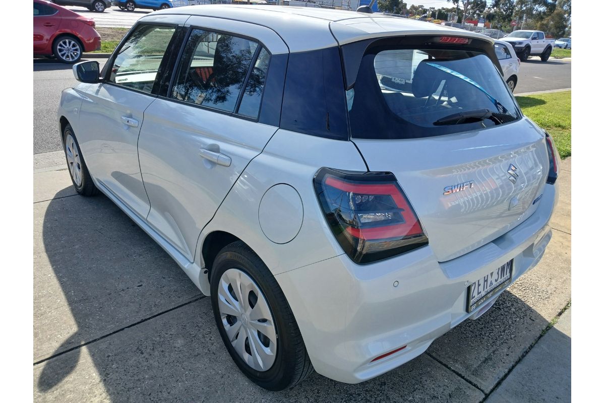 2025 Suzuki Swift Hybrid UZ image 5
