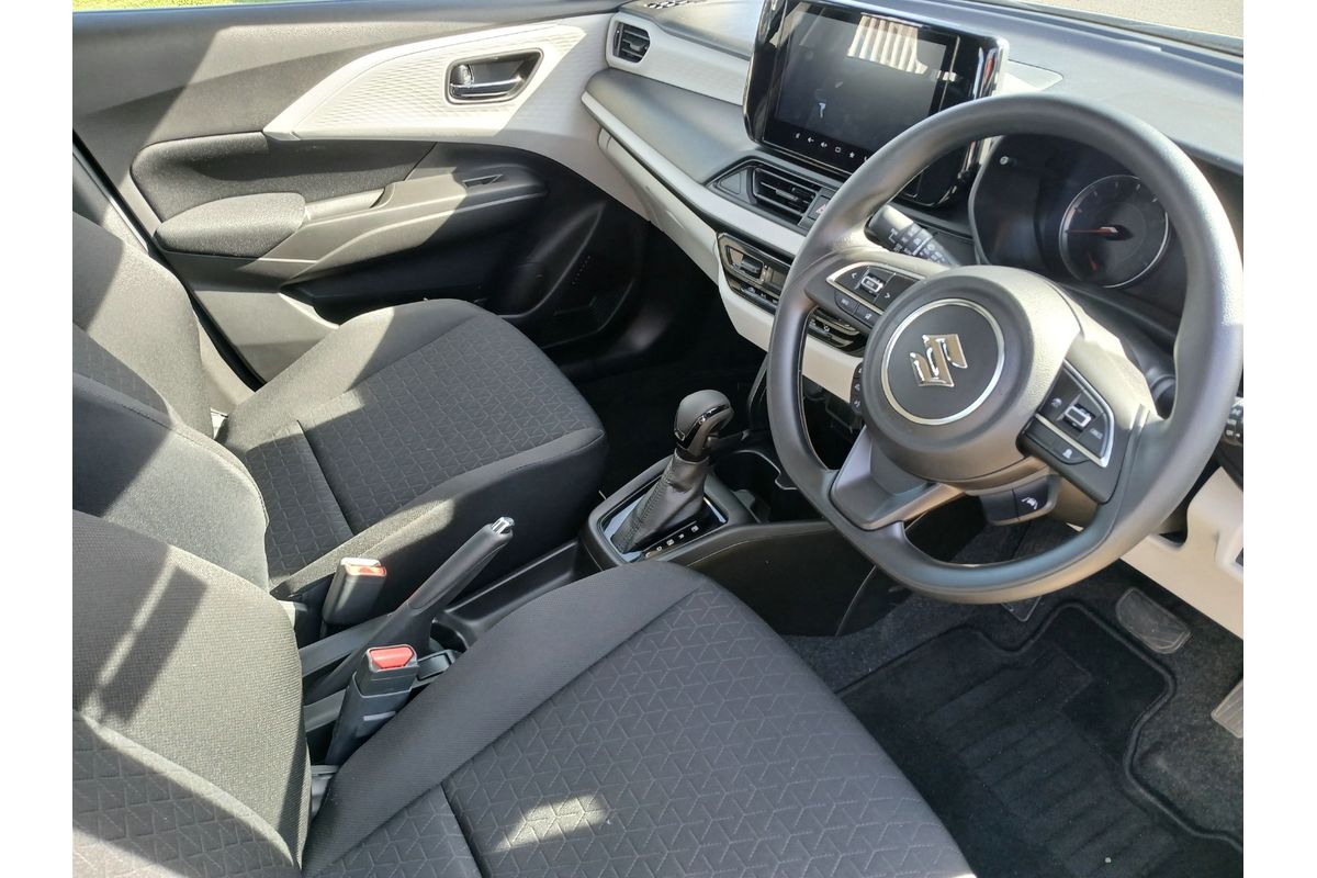 2025 Suzuki Swift Hybrid UZ image 9