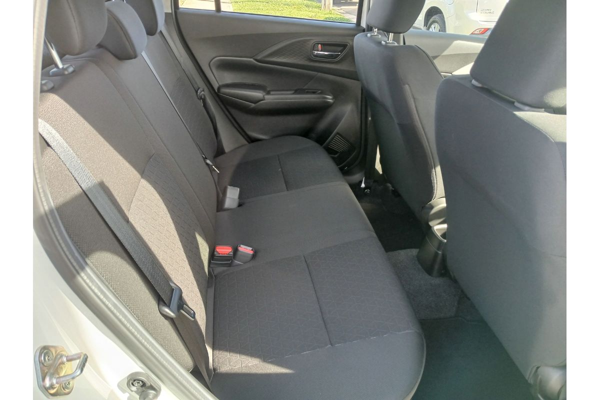 2025 Suzuki Swift Hybrid UZ image 12