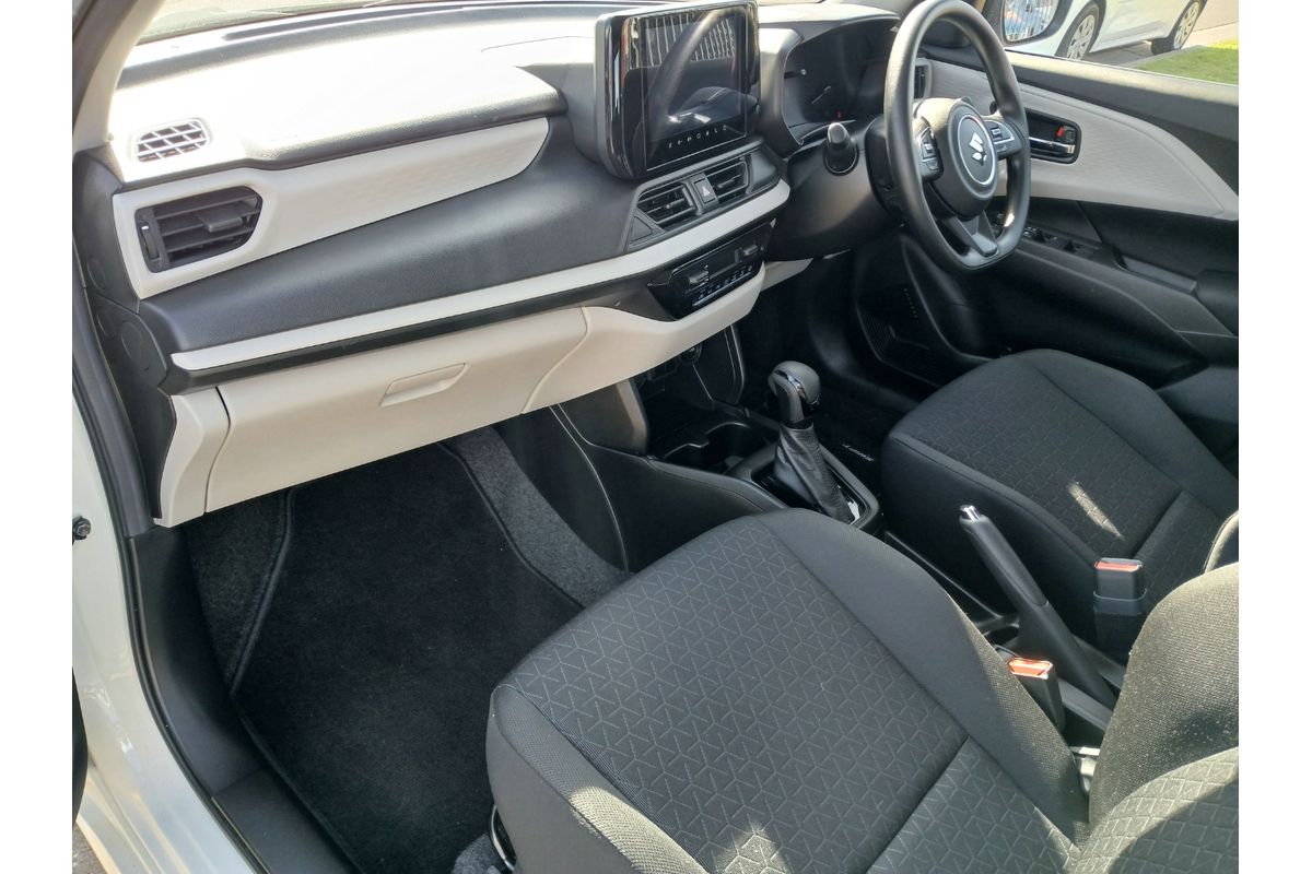 2025 Suzuki Swift Hybrid UZ image 16