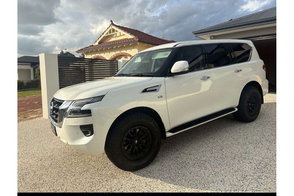2023 Nissan Patrol Ti Y62