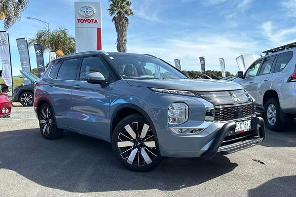 2025 Mitsubishi Outlander Exceed Tourer ZM