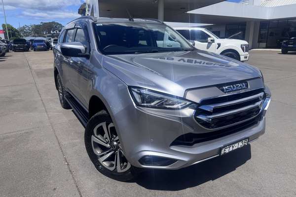 2022 Isuzu MU-X LS-T