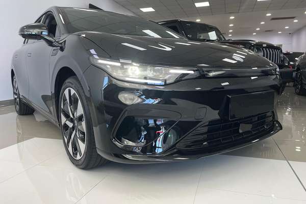 2026 Leapmotor B05 Design LR A03