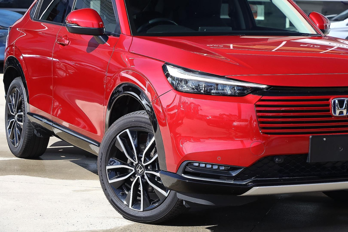 2025 Honda HR-V e:HEV L
