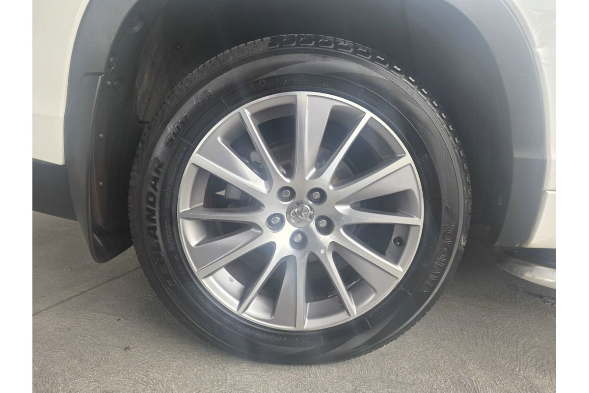2014 Toyota Kluger Grande GSU55R image 9