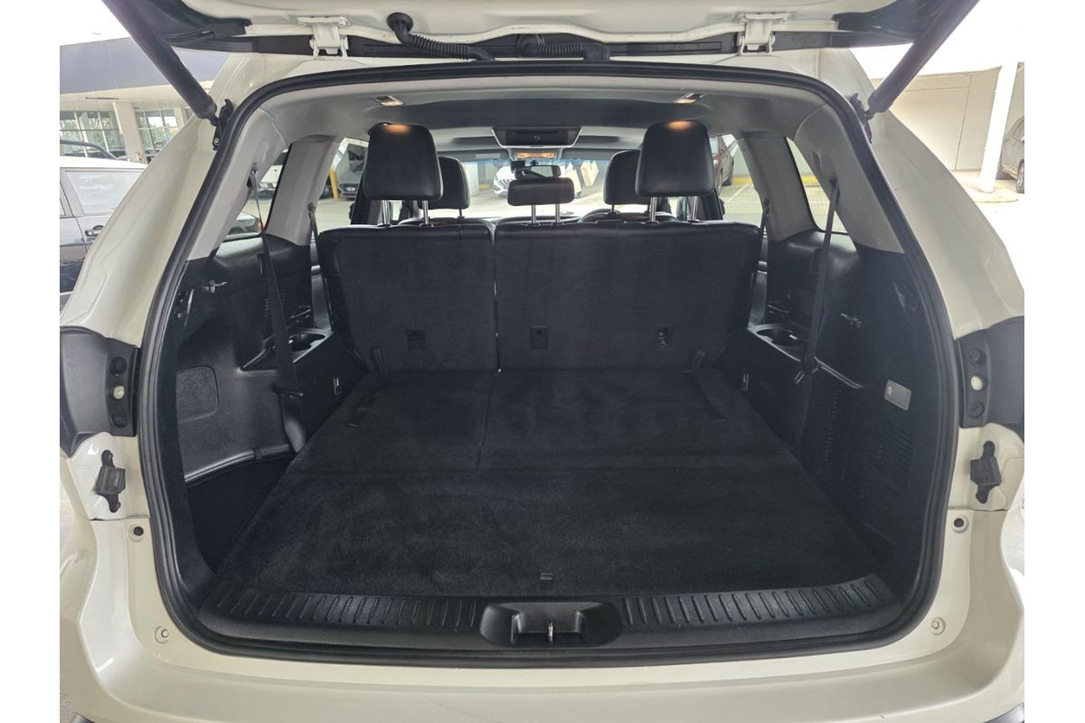 2014 Toyota Kluger Grande GSU55R image 11