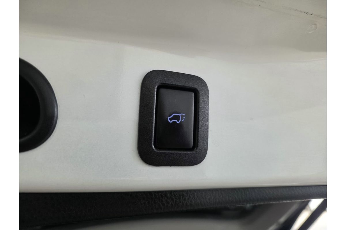 2014 Toyota Kluger Grande GSU55R image 12