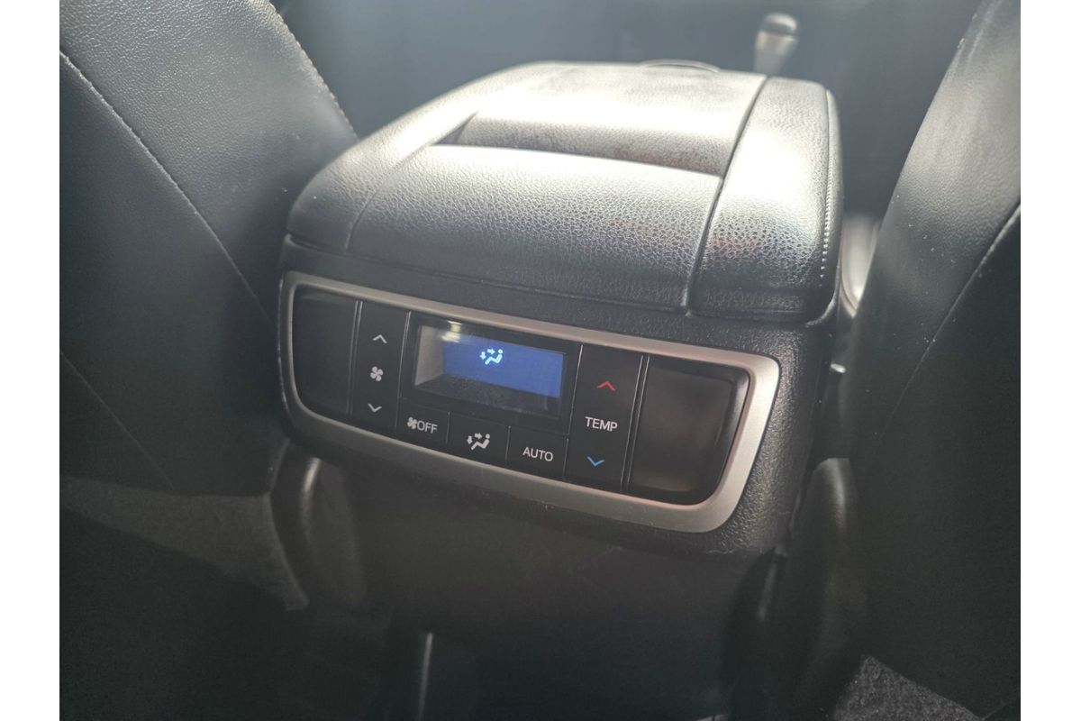 2014 Toyota Kluger Grande GSU55R image 14