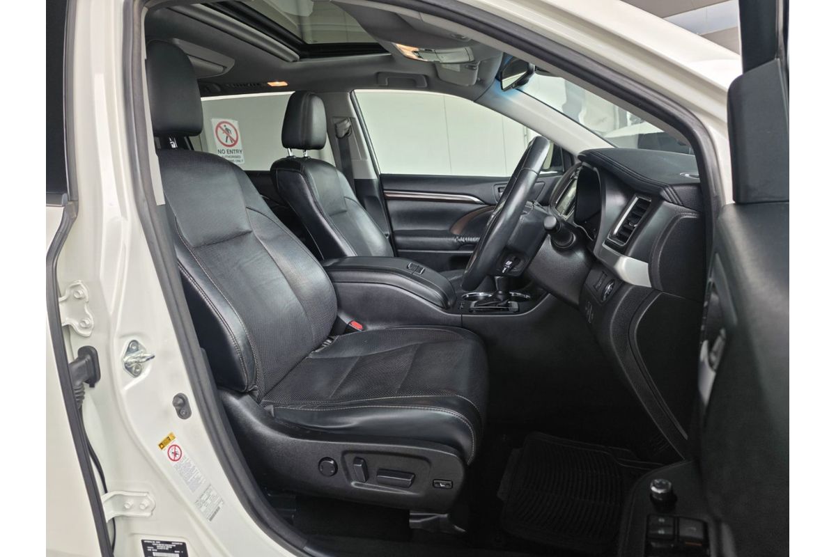 2014 Toyota Kluger Grande GSU55R image 17