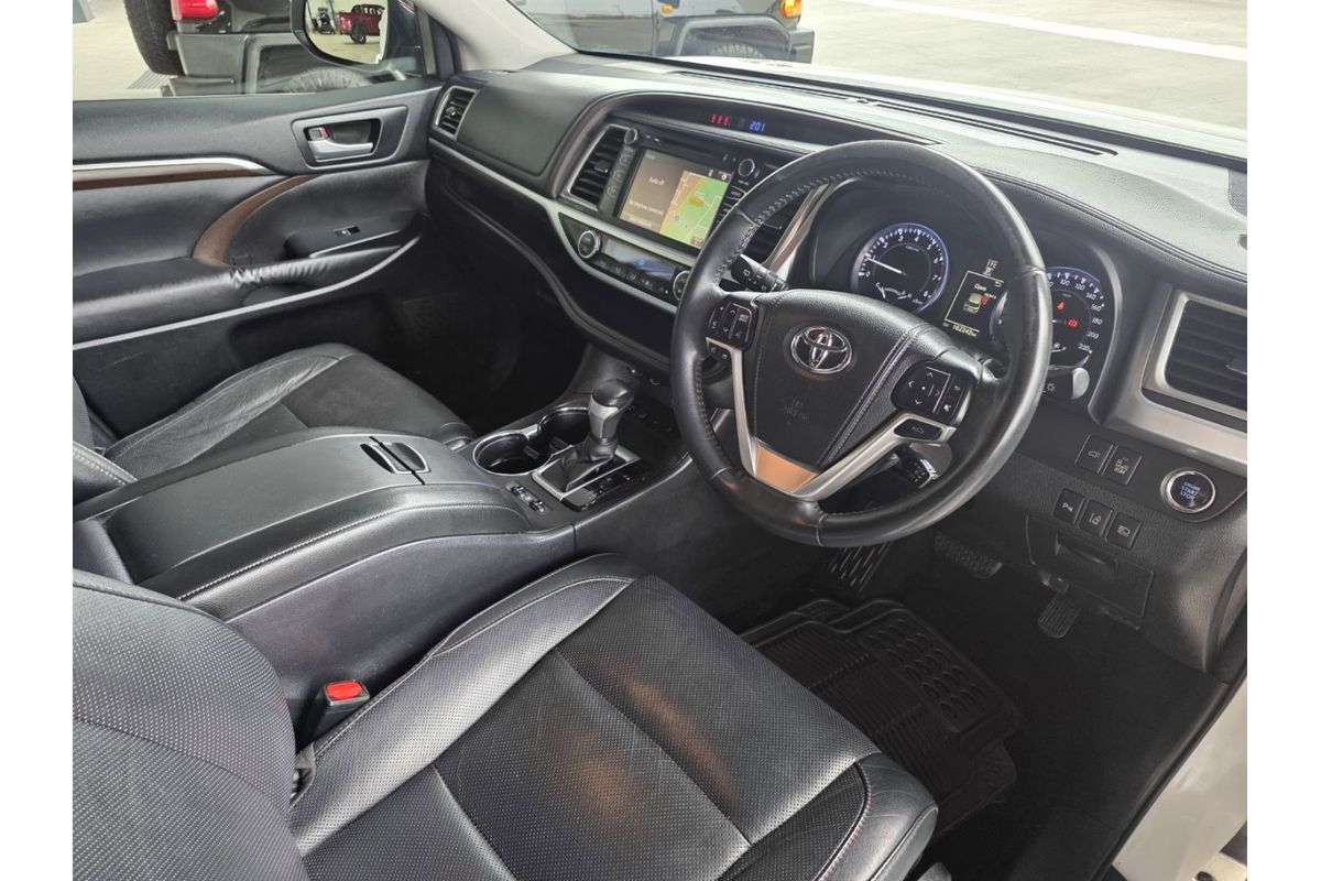 2014 Toyota Kluger Grande GSU55R image 18