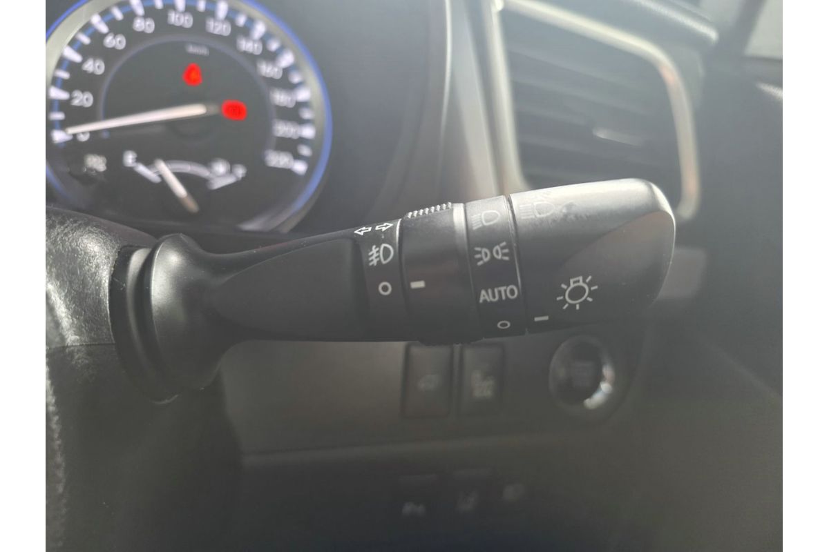 2014 Toyota Kluger Grande GSU55R image 25