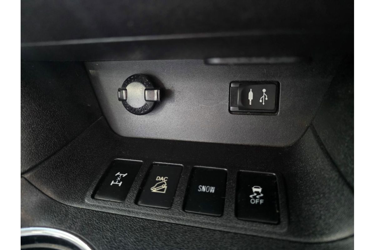 2014 Toyota Kluger Grande GSU55R image 27
