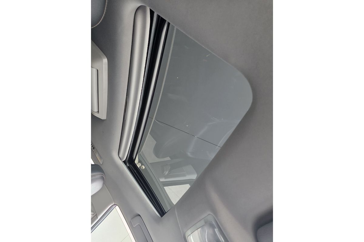 2014 Toyota Kluger Grande GSU55R image 29
