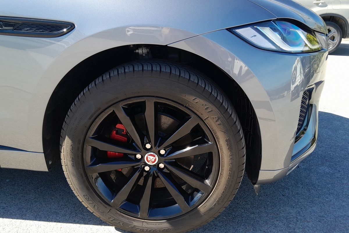 2023 Jaguar F-PACE P250 R-Dynamic SE X761