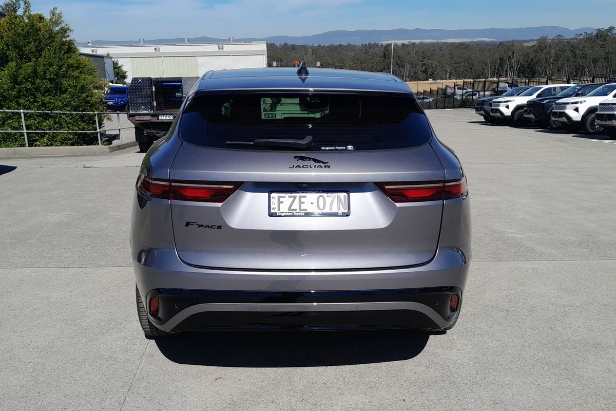 2023 Jaguar F-PACE P250 R-Dynamic SE X761