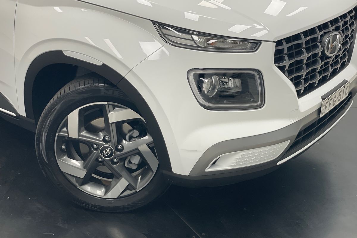 2023 Hyundai Venue QX.V5