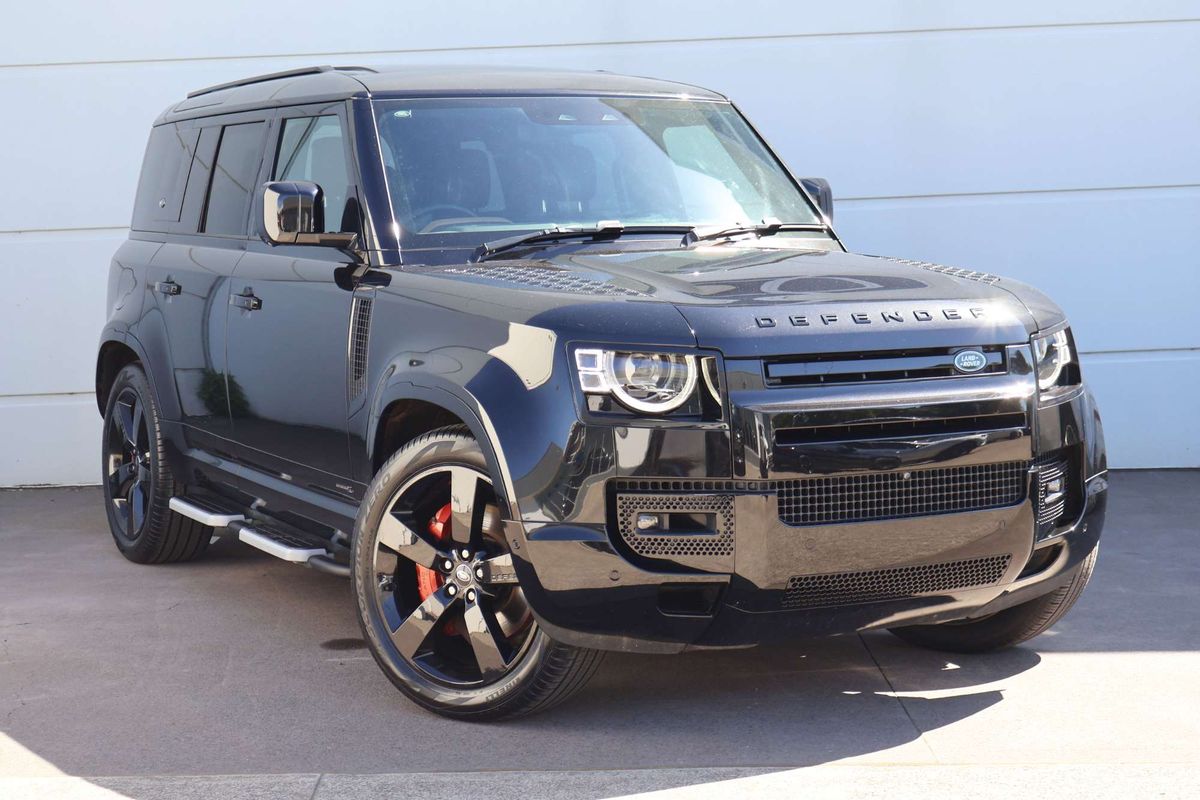 2023 Land Rover Defender 110 P400 X L663