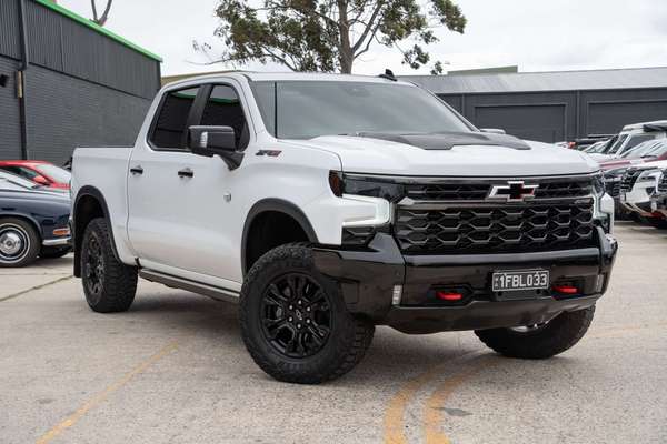 2025 Chevrolet Silverado 1500 LTZ Premium W/Tech Pack T1 4X4