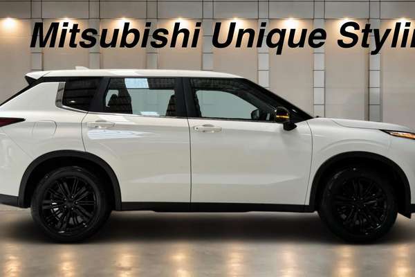 2024 Mitsubishi Outlander ES ZM