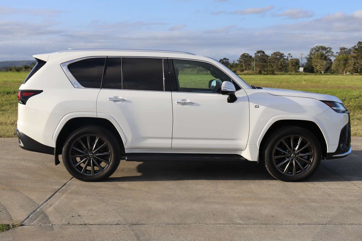 2022 Lexus LX LX600 F Sport VJA310R