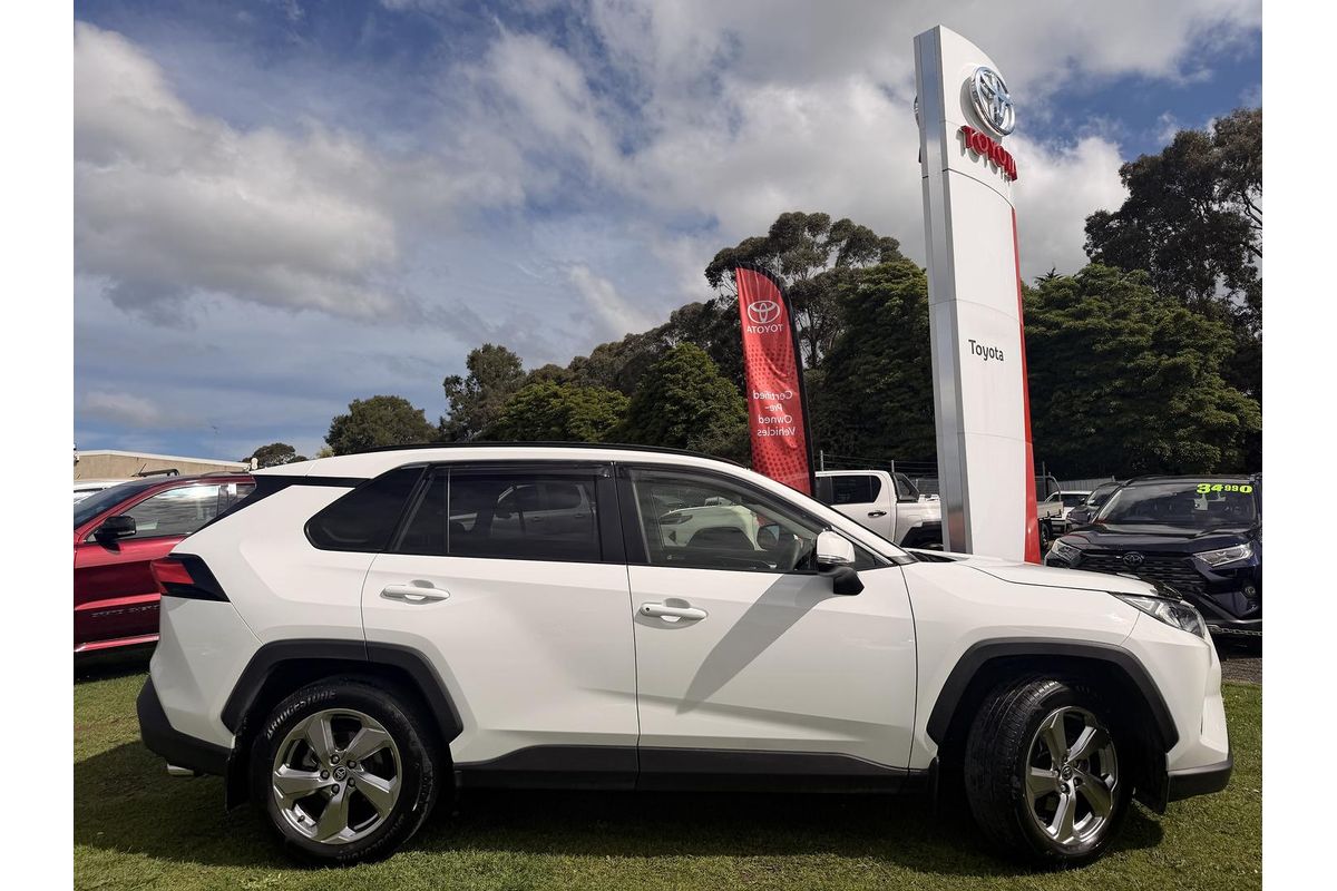 2021 Toyota RAV4 GXL MXAA52R
