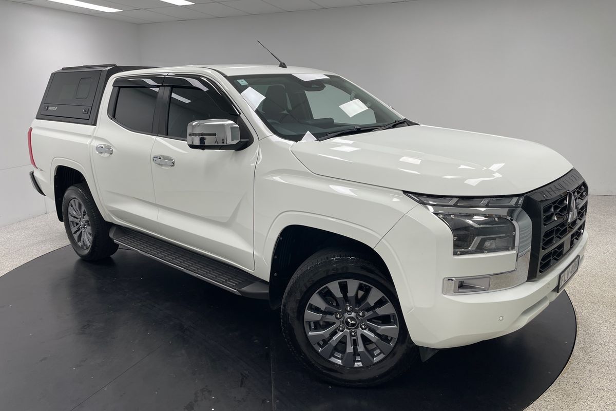 2024 Mitsubishi MV