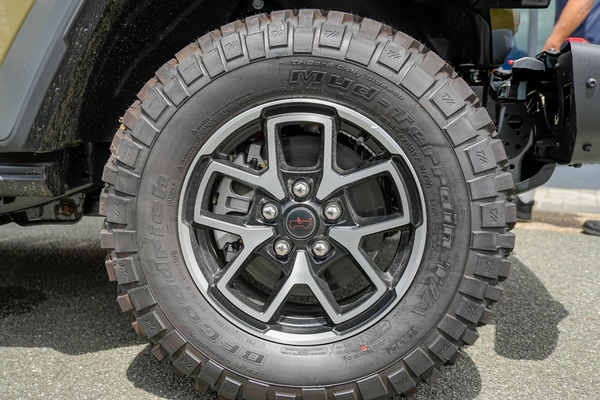 2026 Jeep Wrangler Unlimited Rubicon JL thumb-2