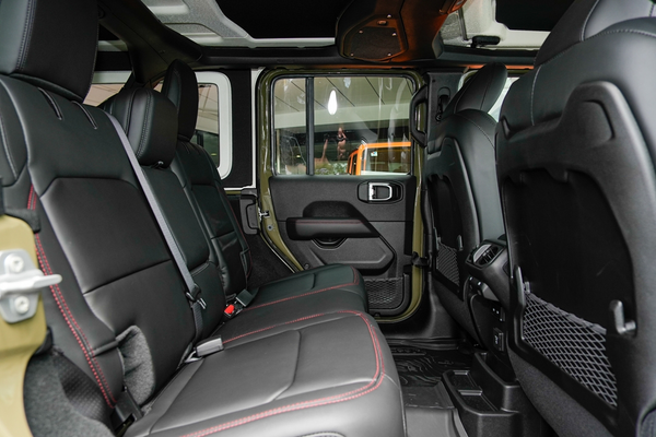 2026 Jeep Wrangler Unlimited Rubicon JL thumb-7