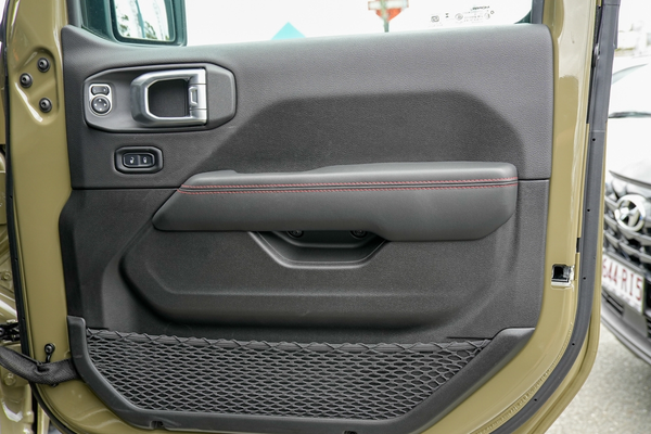 2026 Jeep Wrangler Unlimited Rubicon JL thumb-14