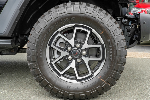 2026 Jeep Wrangler Rubicon JL thumb-3