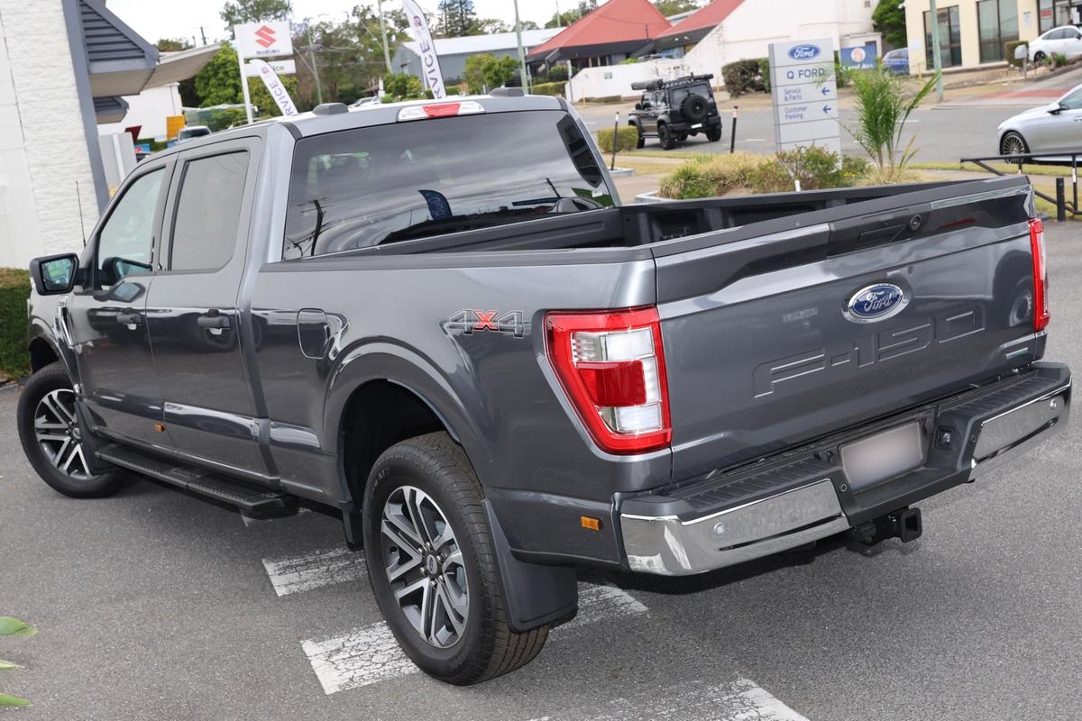 2023 Ford F-150 XLT 4X4 LWB