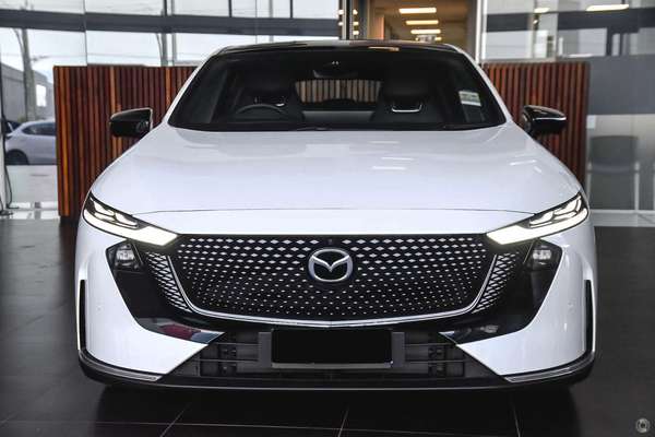2026 Mazda 6e E35 GT