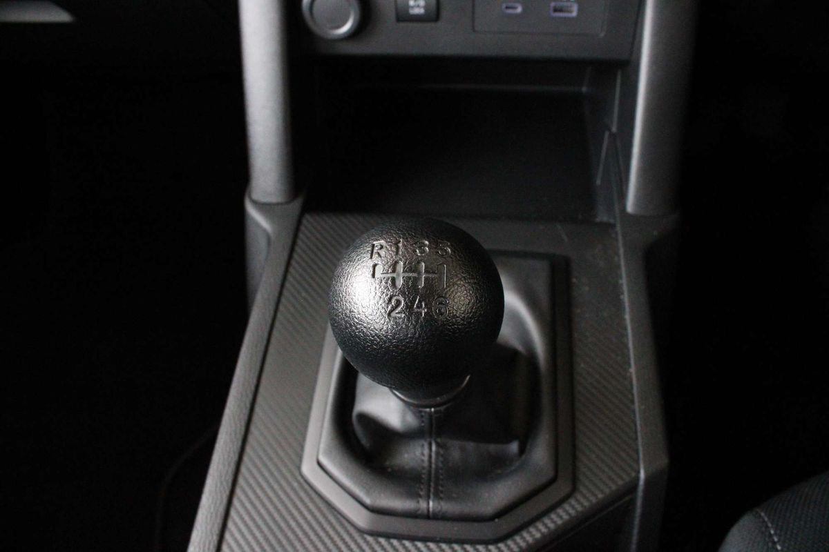 2025 Nissan Navara SL D23 4X4