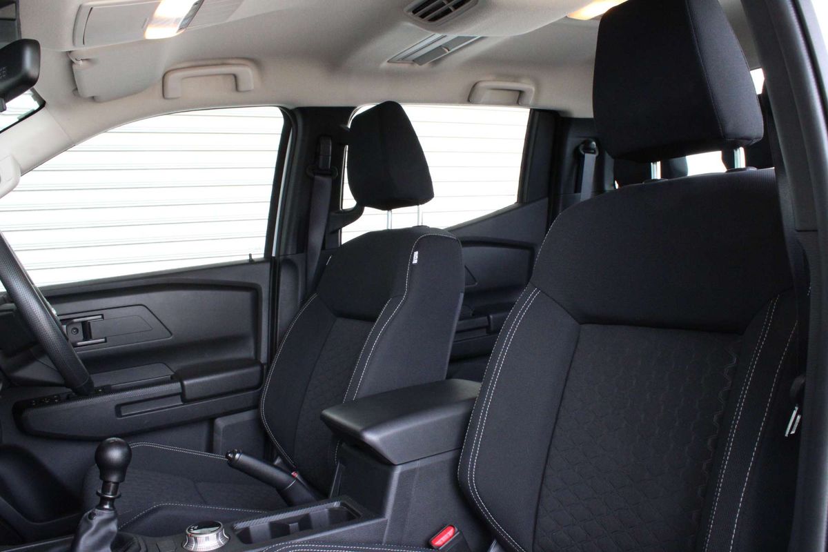 2025 Nissan Navara SL D23 4X4